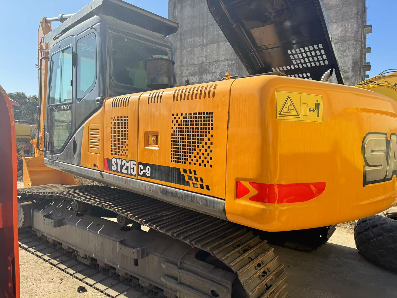 SANY SY215C - Excavadora de cadenas: foto 2 SANY SY215C - Excavadora de cadenas: foto 2