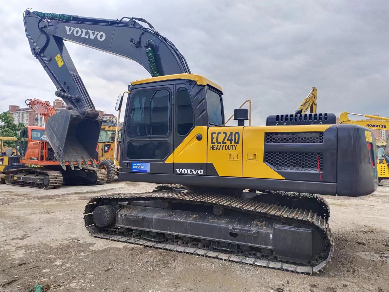 VOLVO EC240 - Excavadora de cadenas: foto 1 VOLVO EC240 - Excavadora de cadenas: foto 1
