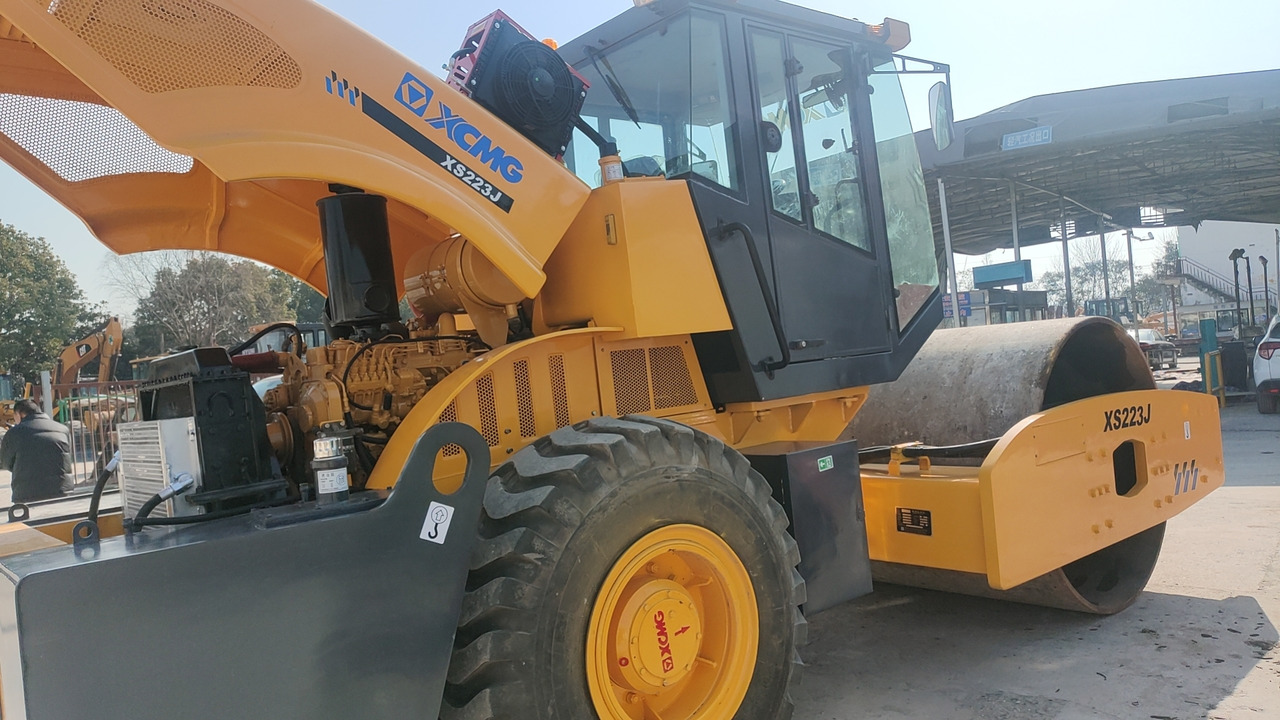 XCMG XS223J - Apisonadora de asfalto: foto 2 XCMG XS223J - Apisonadora de asfalto: foto 2