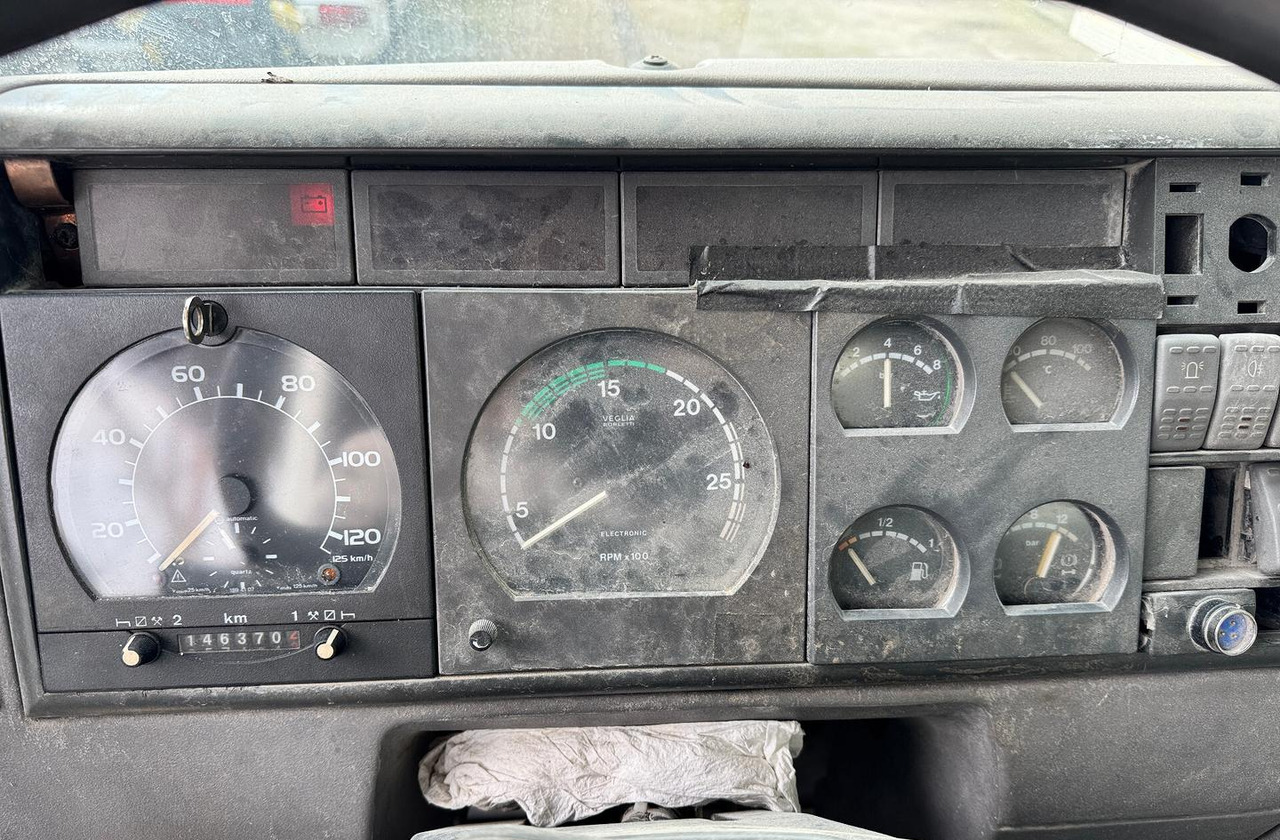 Camión hormigonera con bomba Betonpompa 28MT CIFA ASTRA HD84.38: foto 7 Camión hormigonera con bomba Betonpompa 28MT CIFA ASTRA HD84.38: foto 7