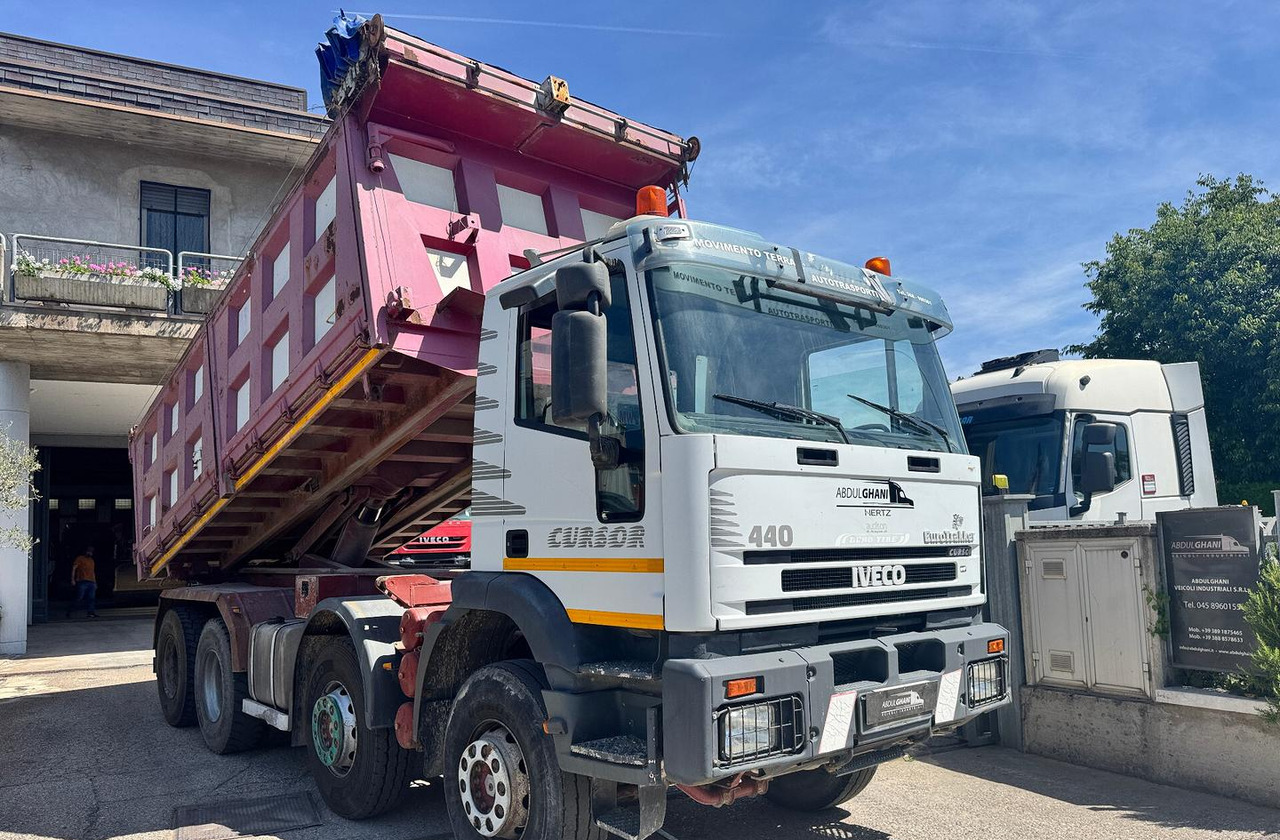 RIBALTATILE IVECO EuroTrakker 440 - 8X4 - Camión volquete: foto 1 RIBALTATILE IVECO EuroTrakker 440 - 8X4 - Camión volquete: foto 1