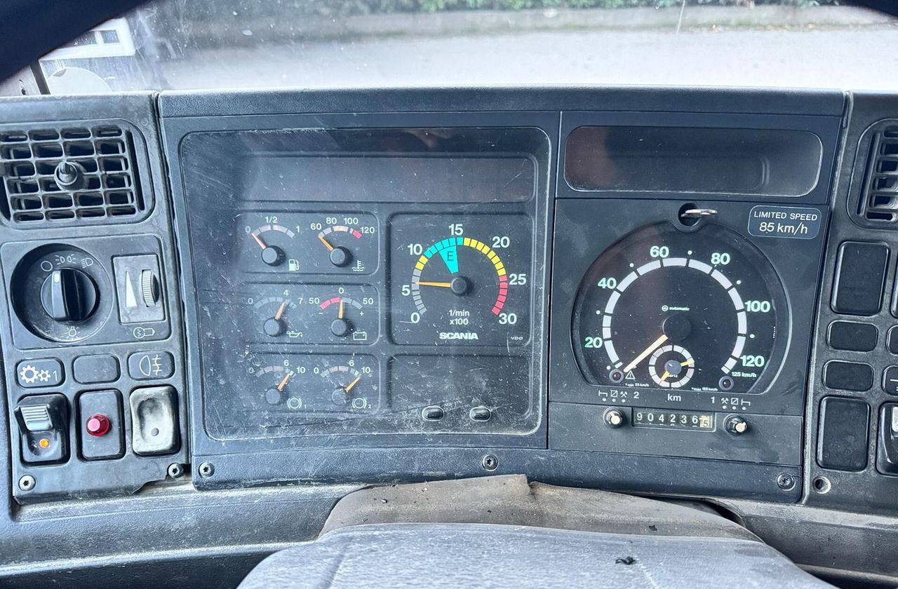 Scania R124/470 Ribaltabile 8X4 - Camión volquete: foto 5 Scania R124/470 Ribaltabile 8X4 - Camión volquete: foto 5