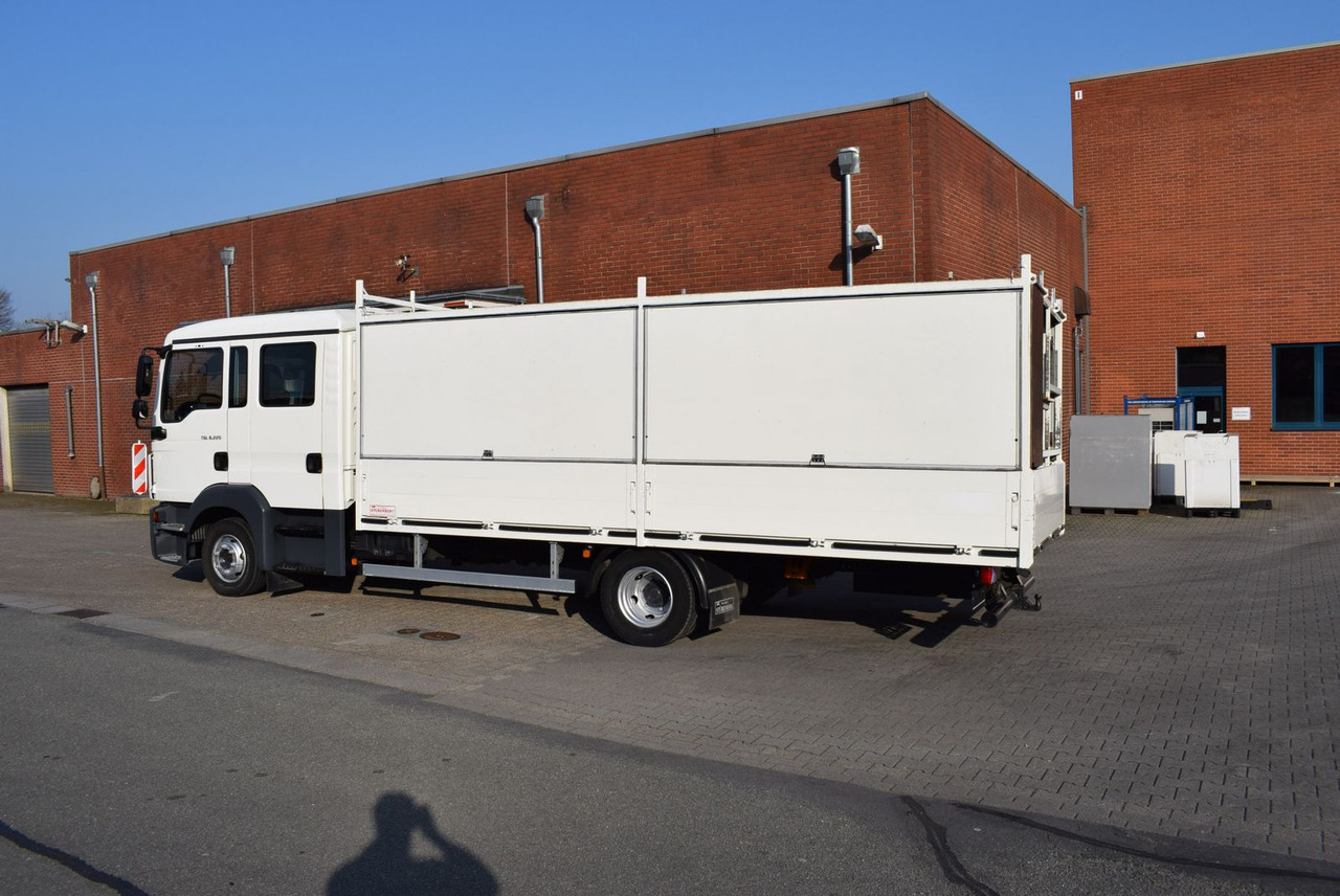 MAN TGL 8.220 DOKA 6-Sitzer 2X AHK Klima - Furgoneta caja cerrada, Furgoneta combi: foto 5 MAN TGL 8.220 DOKA 6-Sitzer 2X AHK Klima - Furgoneta caja cerrada, Furgoneta combi: foto 5