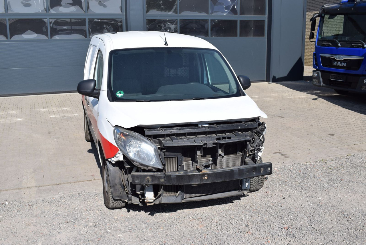 Mercedes-Benz Citan 109 CDI lang Klima AHK Regale UNFALL - Furgoneta pequeña: foto 2 Mercedes-Benz Citan 109 CDI lang Klima AHK Regale UNFALL - Furgoneta pequeña: foto 2