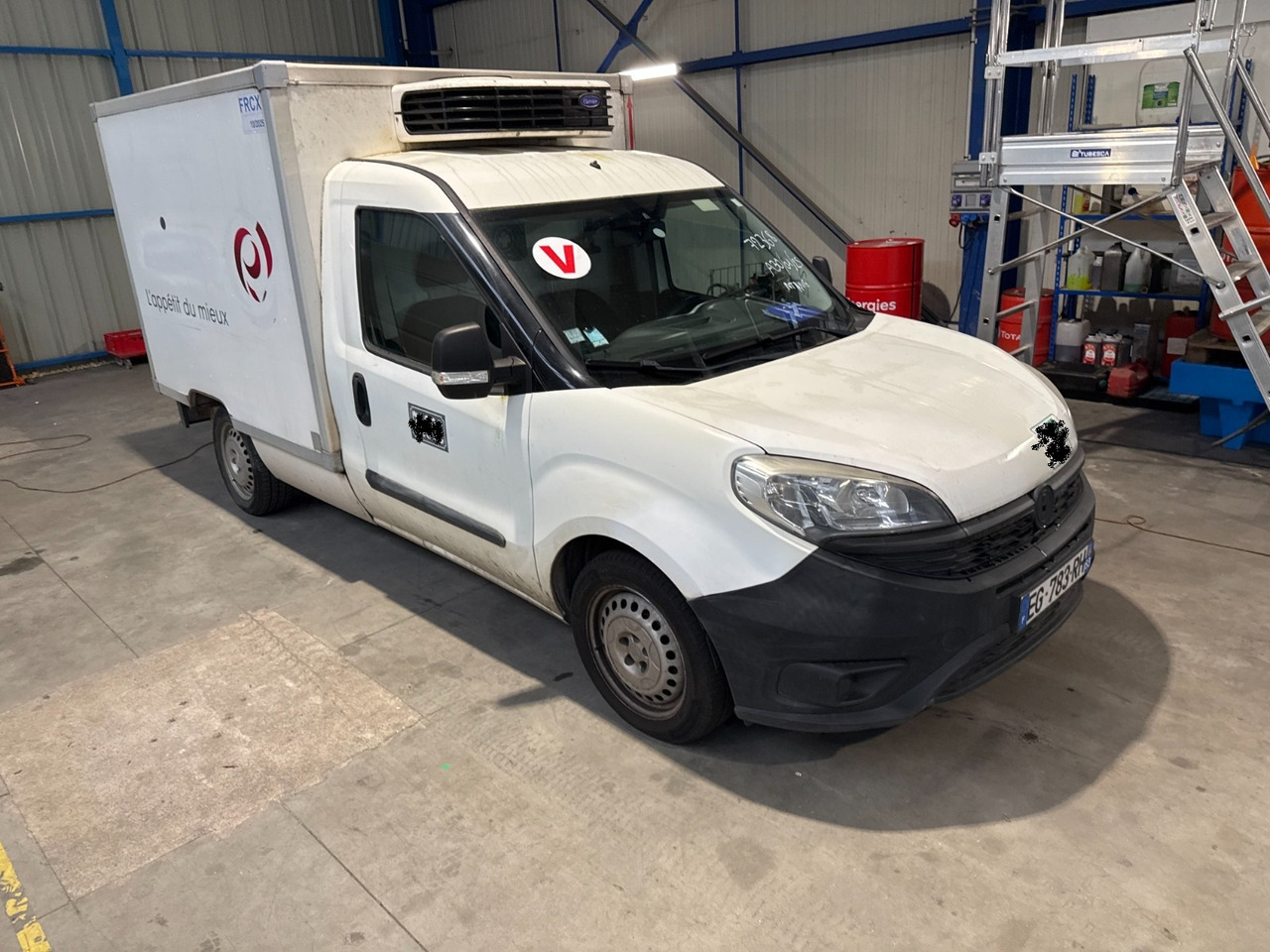 FIAT DOBLO KONTENER CHŁODNIA NR 854 - Furgoneta frigorifica: foto 1 FIAT DOBLO KONTENER CHŁODNIA NR 854 - Furgoneta frigorifica: foto 1
