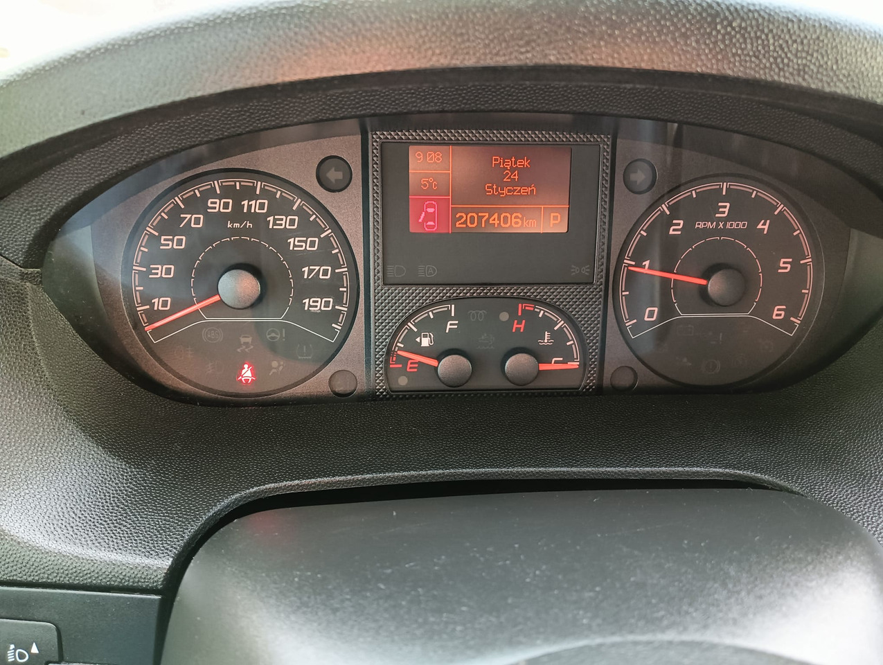 Leasing de  FIAT DUCATO FURGON BLASZAK L2H1 NR 823 FIAT DUCATO FURGON BLASZAK L2H1 NR 823: foto 19