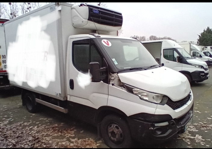 IVECO DAILY 35C13 CHŁODNIA NR 834 - Furgoneta frigorifica: foto 1 IVECO DAILY 35C13 CHŁODNIA NR 834 - Furgoneta frigorifica: foto 1