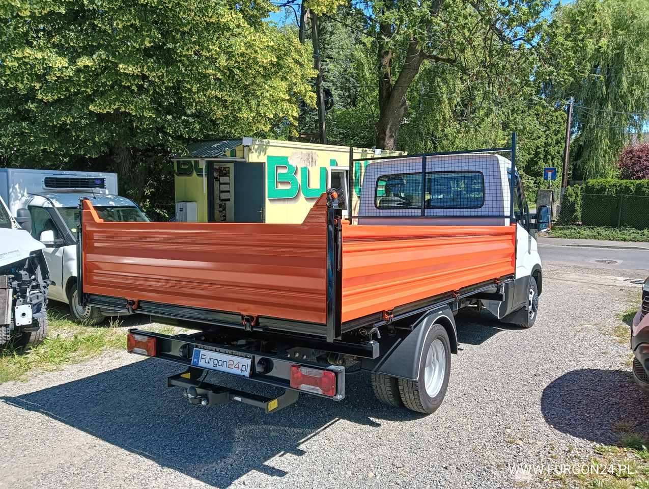 Furgoneta basculante IVECO DAILY 35C14 WYWROTKA KIPER Z NAJAZDAMI NR 841: foto 12 Furgoneta basculante IVECO DAILY 35C14 WYWROTKA KIPER Z NAJAZDAMI NR 841: foto 12