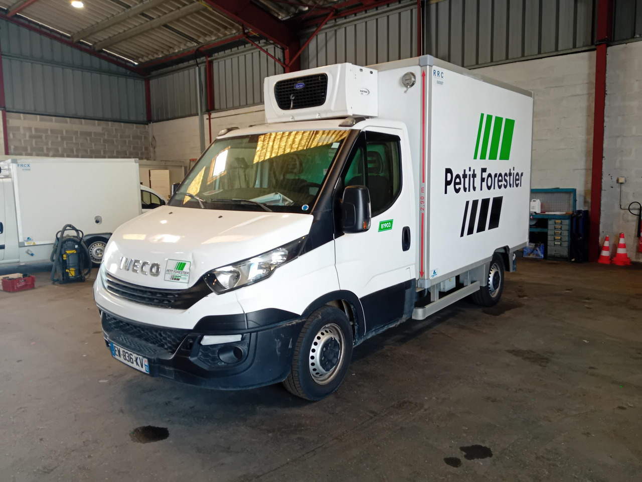 IVECO DAILY 35S12 KONTENER CHŁODNIA MROŹNIA NR 875 - Furgoneta frigorifica: foto 1 IVECO DAILY 35S12 KONTENER CHŁODNIA MROŹNIA NR 875 - Furgoneta frigorifica: foto 1