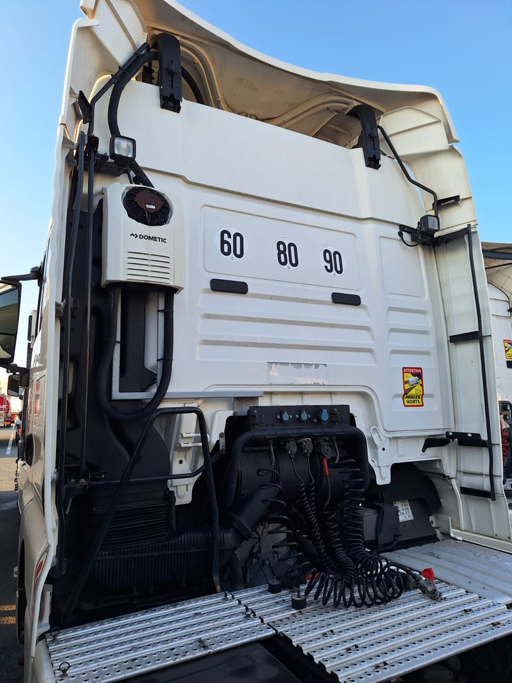 MAN TGX 18.460 - Cabeza tractora: foto 5 MAN TGX 18.460 - Cabeza tractora: foto 5