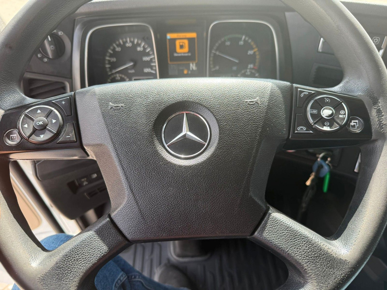 Leasing de  Mercedes-Benz Actros 2548 Meiller+ Funk+6x2 Mercedes-Benz Actros 2548 Meiller+ Funk+6x2: foto 10