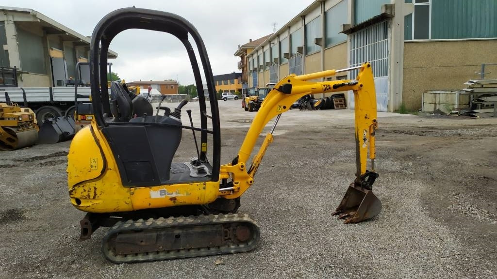 JCB 8018 - Miniexcavadora: foto 2 JCB 8018 - Miniexcavadora: foto 2
