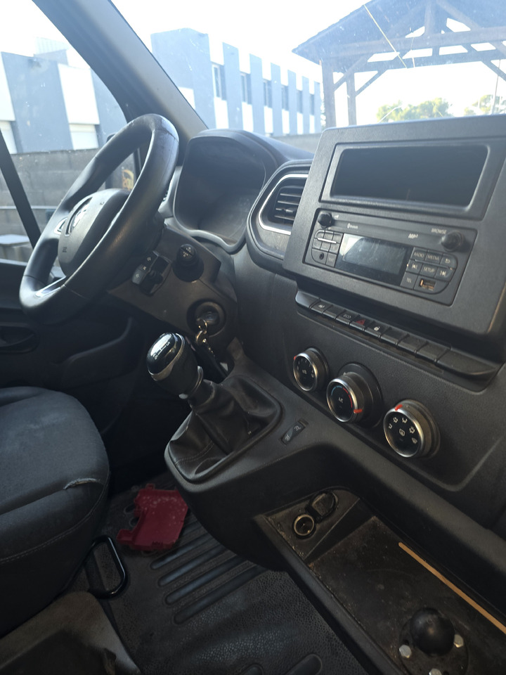 Furgoneta pequeña RENAULT MASTER: foto 9