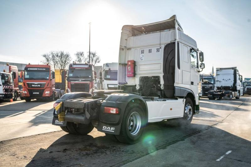 DAF XF 460 + HYDRAULIQUE - Cabeza tractora: foto 4 DAF XF 460 + HYDRAULIQUE - Cabeza tractora: foto 4