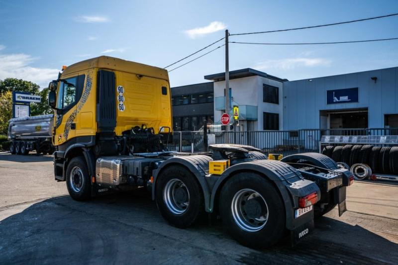 Iveco 570 W-WAY + INTARDER+HYDR. - Cabeza tractora: foto 4 Iveco 570 W-WAY + INTARDER+HYDR. - Cabeza tractora: foto 4