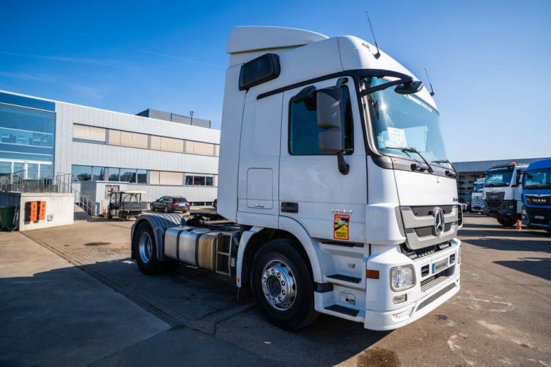 Mercedes ACTROS 1844 LS-MP3 +VOITH - Cabeza tractora: foto 1 Mercedes ACTROS 1844 LS-MP3 +VOITH - Cabeza tractora: foto 1