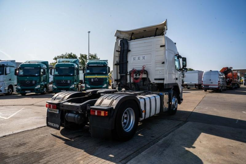 Volvo FM (FH) 460 GLOB +VOITH+KIPHYDR. - Cabeza tractora: foto 4 Volvo FM (FH) 460 GLOB +VOITH+KIPHYDR. - Cabeza tractora: foto 4