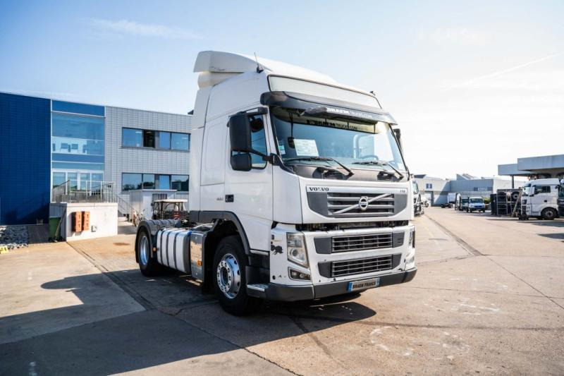 Volvo FM (FH) 460 GLOB +VOITH+KIPHYDR. - Cabeza tractora: foto 2 Volvo FM (FH) 460 GLOB +VOITH+KIPHYDR. - Cabeza tractora: foto 2