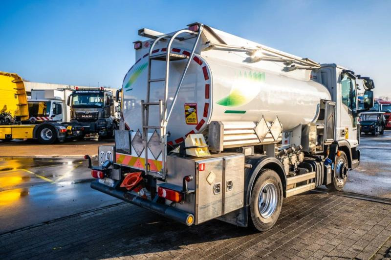 Iveco EURO CARGO 100-220 +CM 5500L + 3 COMP. - Camión cisterna: foto 4 Iveco EURO CARGO 100-220 +CM 5500L + 3 COMP. - Camión cisterna: foto 4