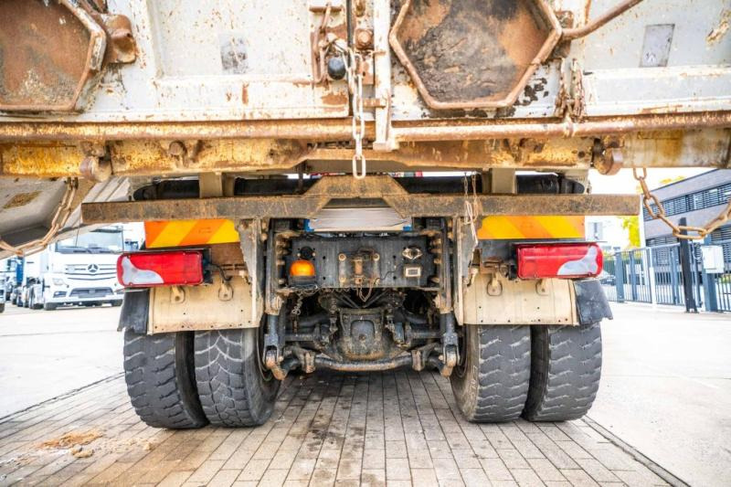 MAN TGS 35.360 BB - Camión volquete: foto 4 MAN TGS 35.360 BB - Camión volquete: foto 4