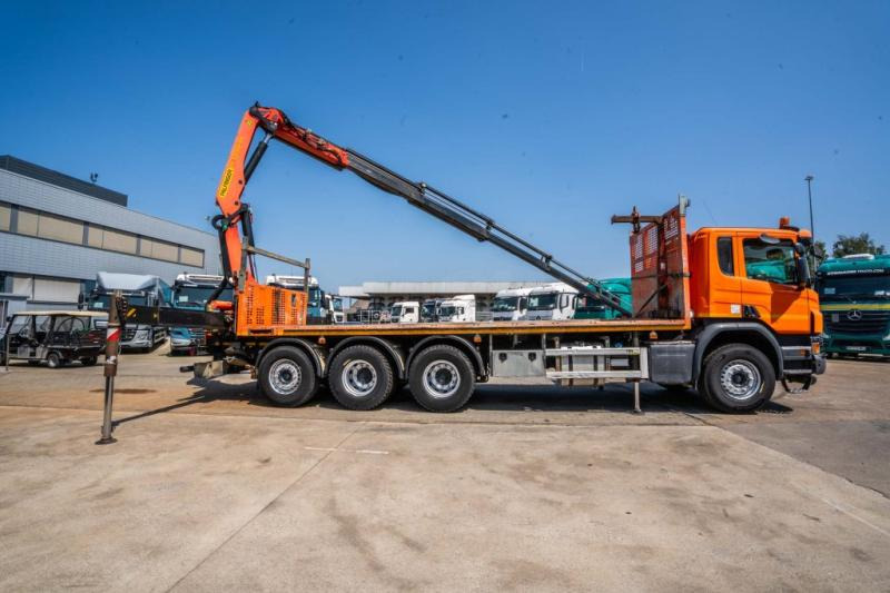 Scania P 410 + PALFINGER PK22002/5 EXT. - Camión caja abierta, Camión grúa: foto 3 Scania P 410 + PALFINGER PK22002/5 EXT. - Camión caja abierta, Camión grúa: foto 3