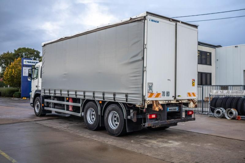 Volvo FM 330-6x2-E5+10 pneus/tires+intarder - Camión lona: foto 4 Volvo FM 330-6x2-E5+10 pneus/tires+intarder - Camión lona: foto 4