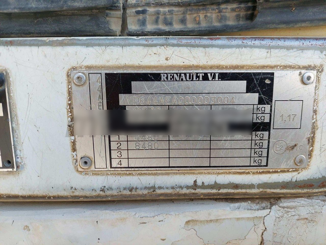 Camión volquete para transporte de materiales áridos RENAULT MIDLUM 180: foto 11