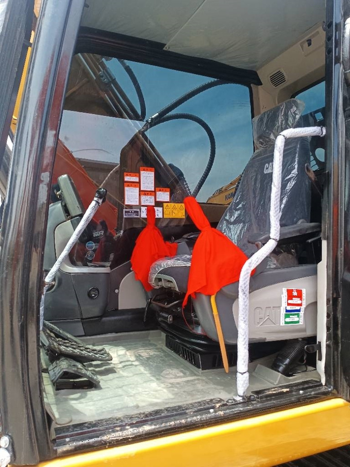 CAT 320D2 - Excavadora de cadenas: foto 3 CAT 320D2 - Excavadora de cadenas: foto 3