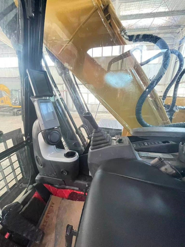 CAT 320D2 - Excavadora de cadenas: foto 3 CAT 320D2 - Excavadora de cadenas: foto 3