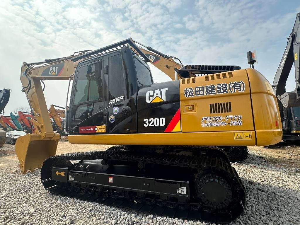 CAT CAT320D2 - Excavadora de cadenas: foto 1 CAT CAT320D2 - Excavadora de cadenas: foto 1