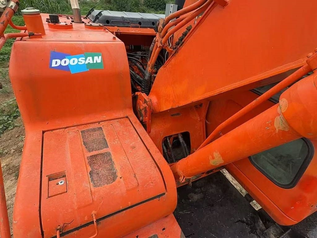 Doosan DH 150 W-7 - Excavadora de ruedas: foto 3 Doosan DH 150 W-7 - Excavadora de ruedas: foto 3