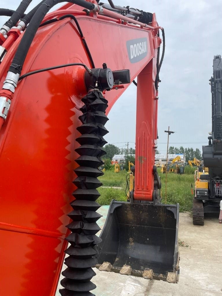 Doosan DX 225 LCA - Excavadora de cadenas: foto 4 Doosan DX 225 LCA - Excavadora de cadenas: foto 4