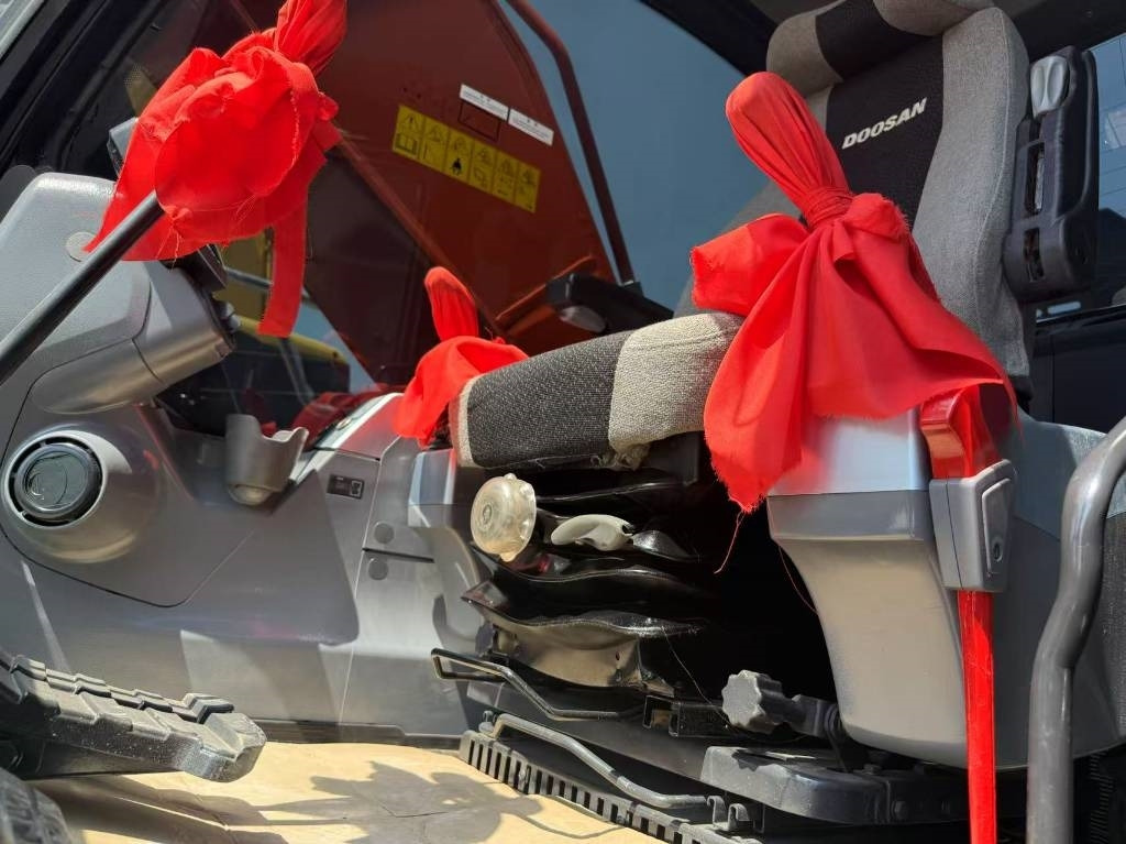 Doosan DX 340 - Excavadora de cadenas: foto 4 Doosan DX 340 - Excavadora de cadenas: foto 4