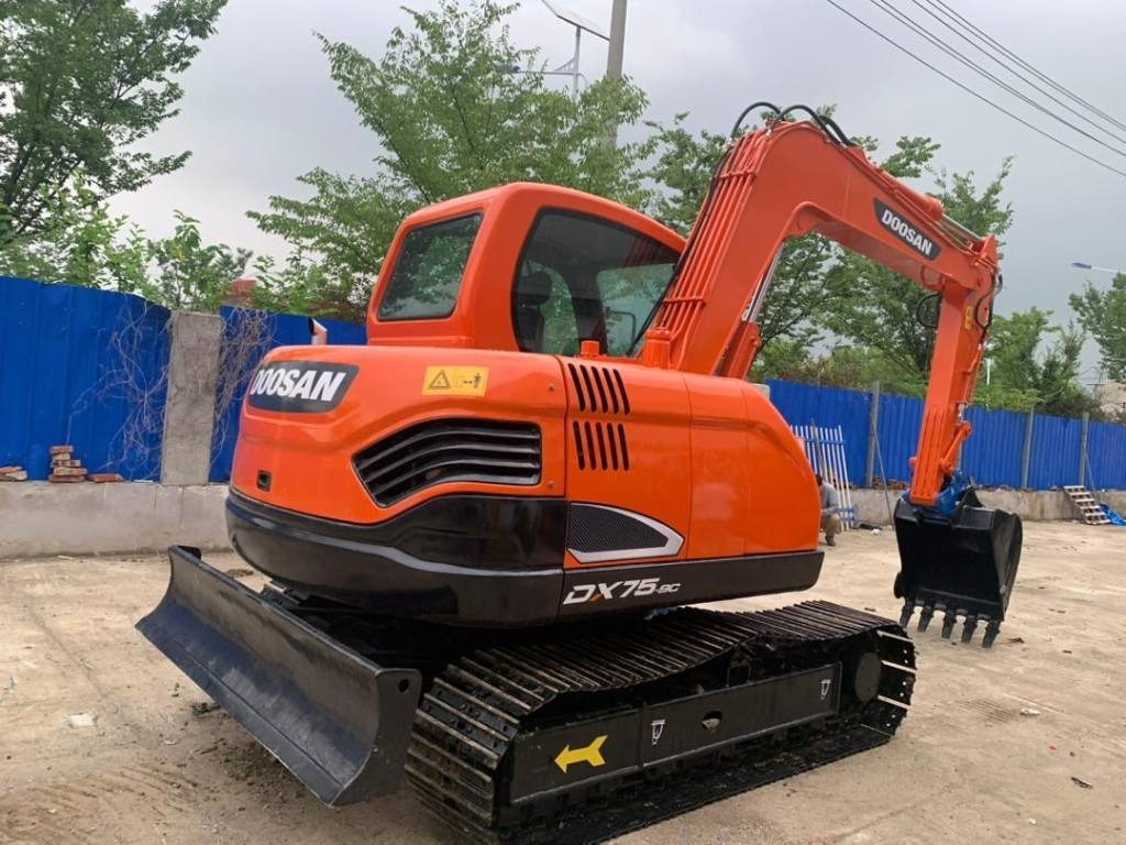 Doosan DX 75-9 C - Miniexcavadora: foto 2 Doosan DX 75-9 C - Miniexcavadora: foto 2