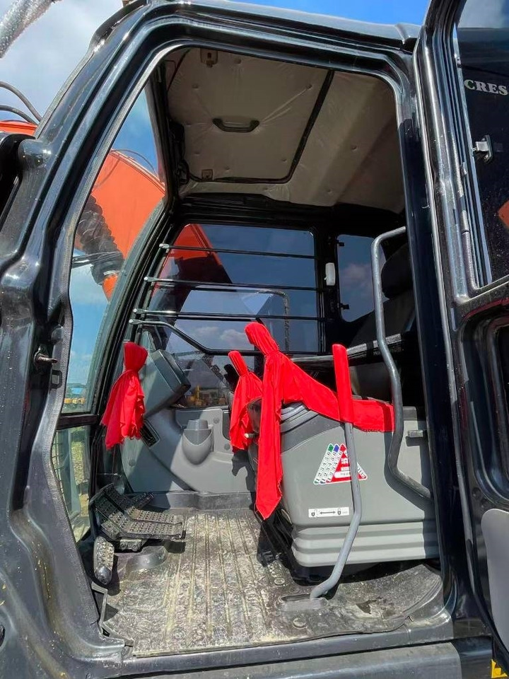 Hitachi ZX 120  - Excavadora de cadenas: foto 3 Hitachi ZX 120  - Excavadora de cadenas: foto 3