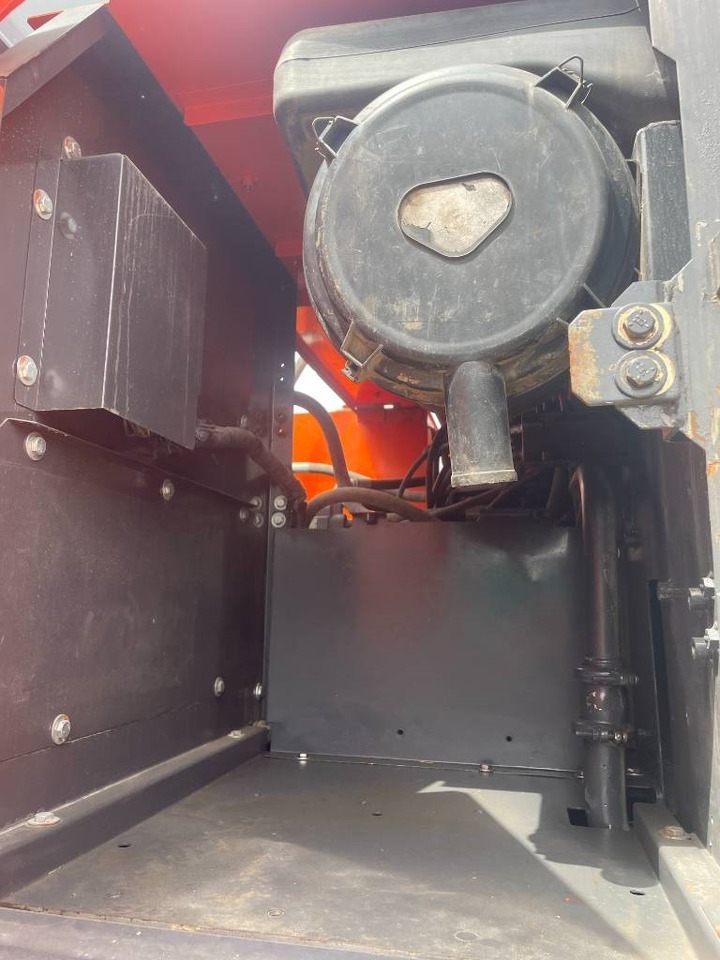 Hitachi ZX 240 - Excavadora de cadenas: foto 2 Hitachi ZX 240 - Excavadora de cadenas: foto 2