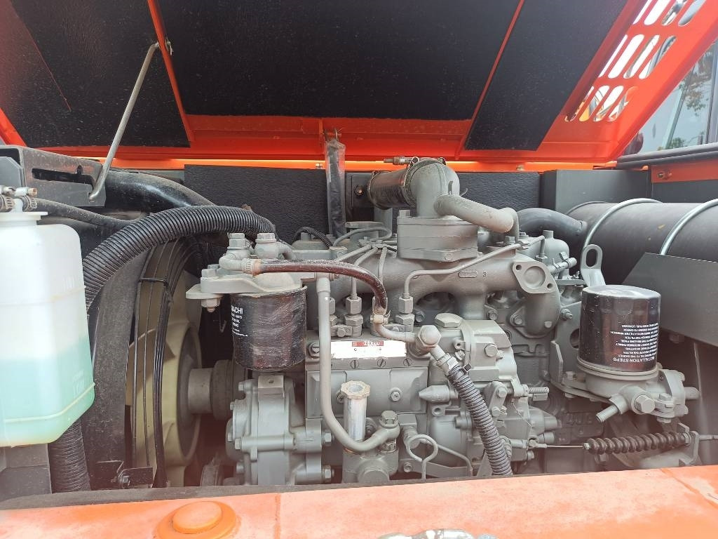 Hitachi ZX 60 - Excavadora de cadenas: foto 4 Hitachi ZX 60 - Excavadora de cadenas: foto 4