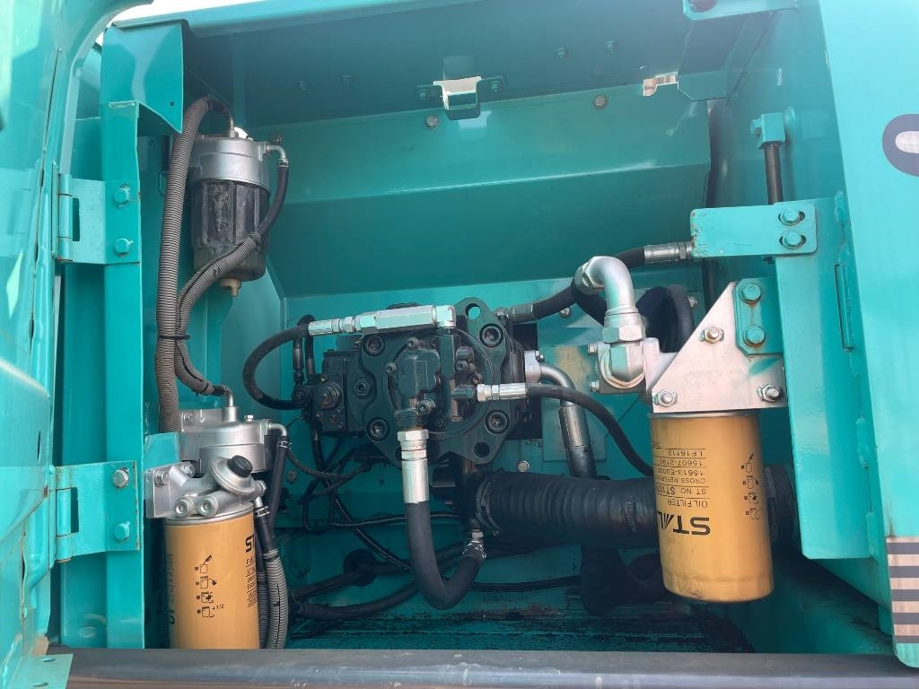 Kobelco SK 200 - Excavadora de cadenas: foto 3 Kobelco SK 200 - Excavadora de cadenas: foto 3