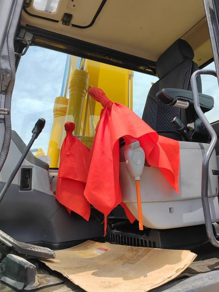 Komatsu PC 160 LC  - Excavadora de cadenas: foto 4 Komatsu PC 160 LC  - Excavadora de cadenas: foto 4