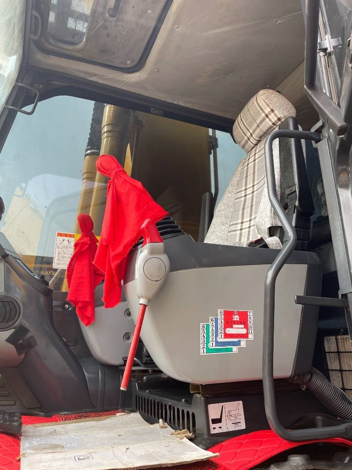 Komatsu PC 200  - Excavadora de cadenas: foto 3 Komatsu PC 200  - Excavadora de cadenas: foto 3