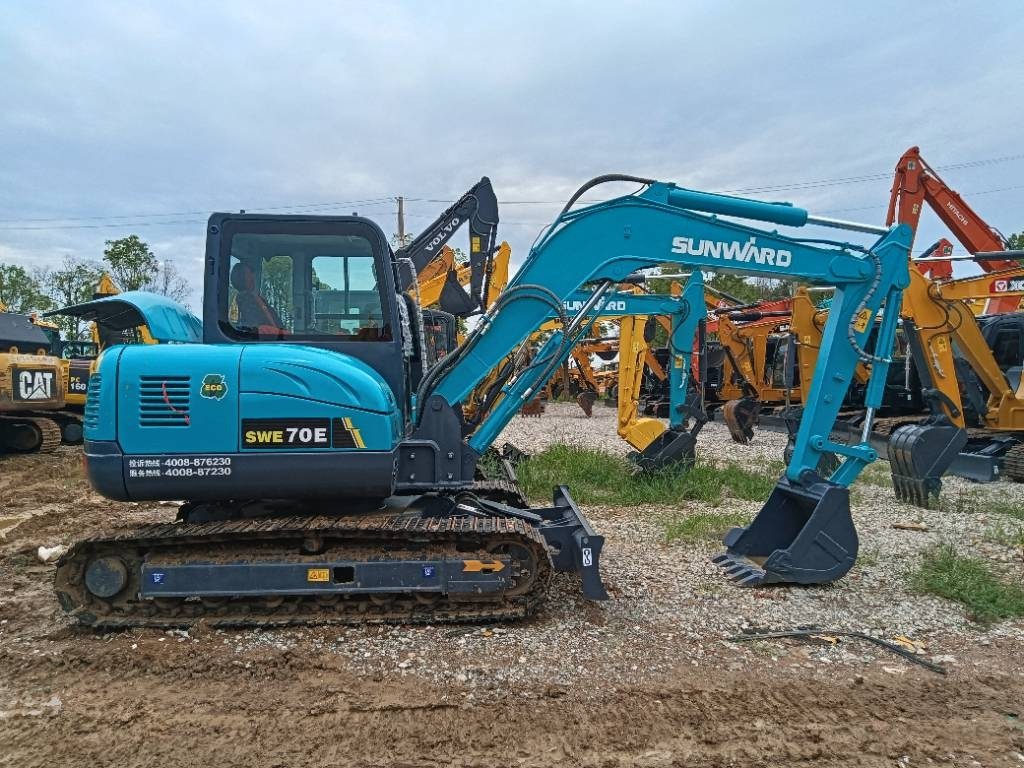 Miniexcavadora Sunward SWE 70: foto 1