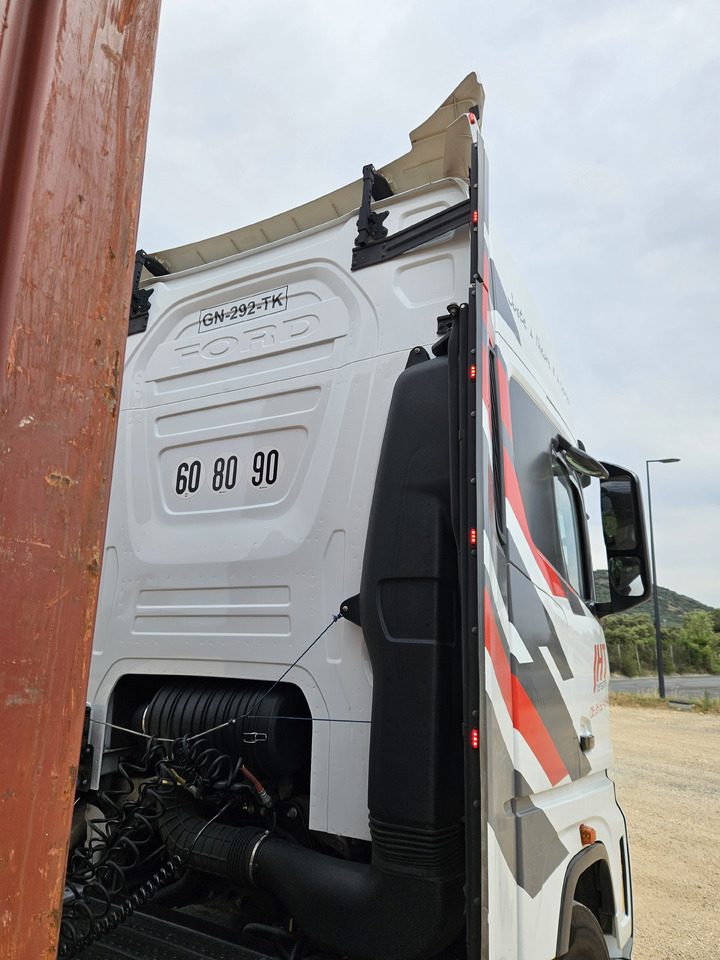 FORD Fmax 500 - Cabeza tractora: foto 2 FORD Fmax 500 - Cabeza tractora: foto 2