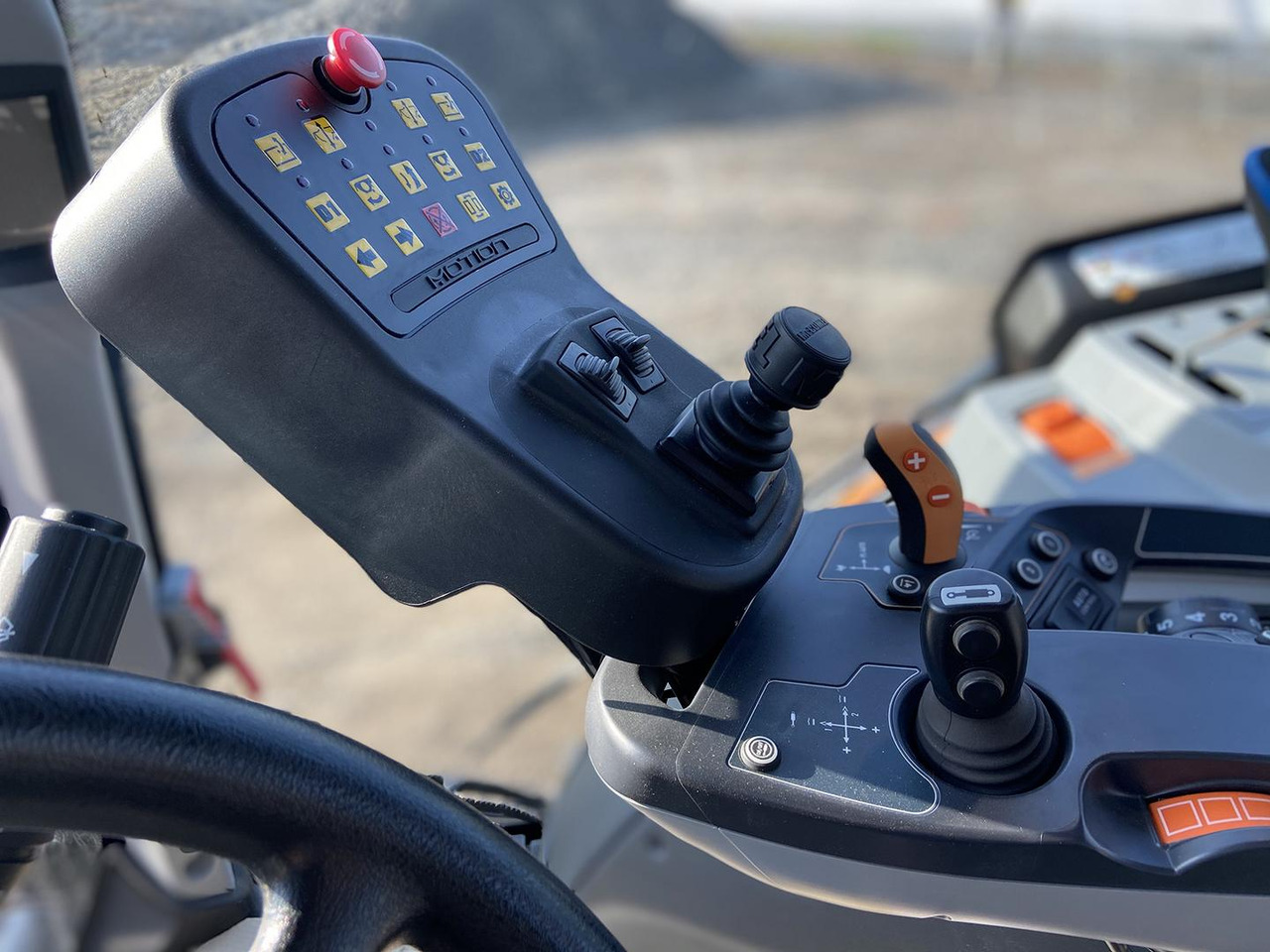 Tractor Valtra N, 49 AWI, 134: foto 18