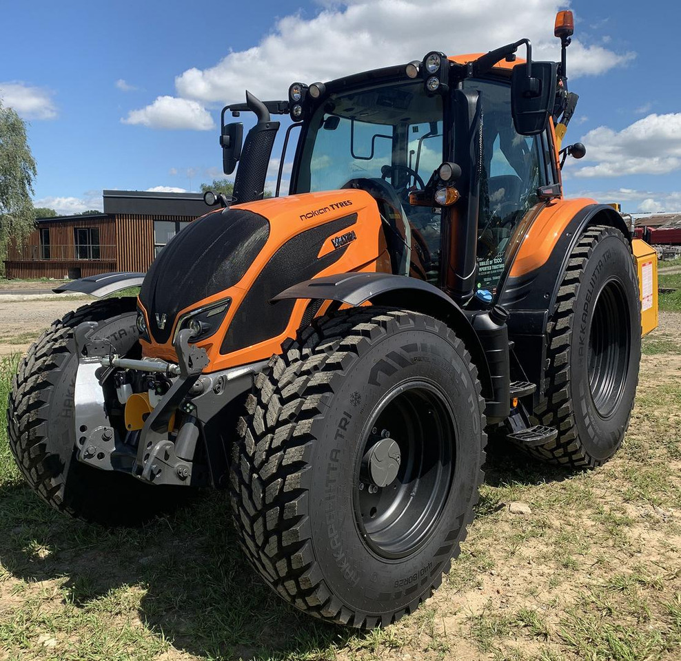 Tractor Valtra N, 49 AWI, 134: foto 7