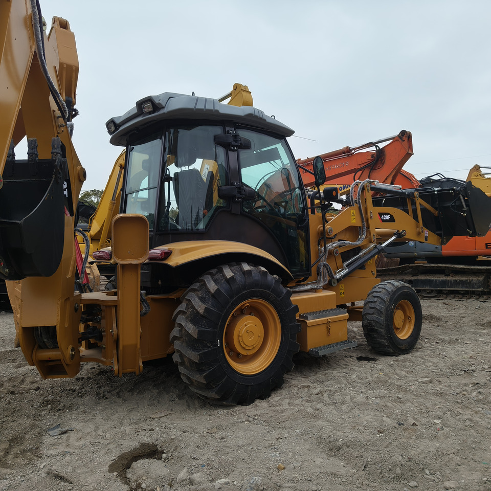 CATERPILLAR 420F - Retroexcavadora: foto 5 CATERPILLAR 420F - Retroexcavadora: foto 5