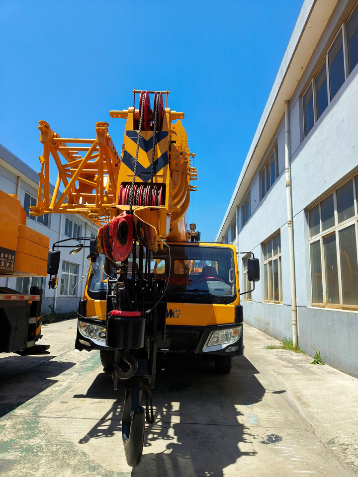 XCMG QY80K used xcmg truck crane - Autogrúa: foto 2 XCMG QY80K used xcmg truck crane - Autogrúa: foto 2