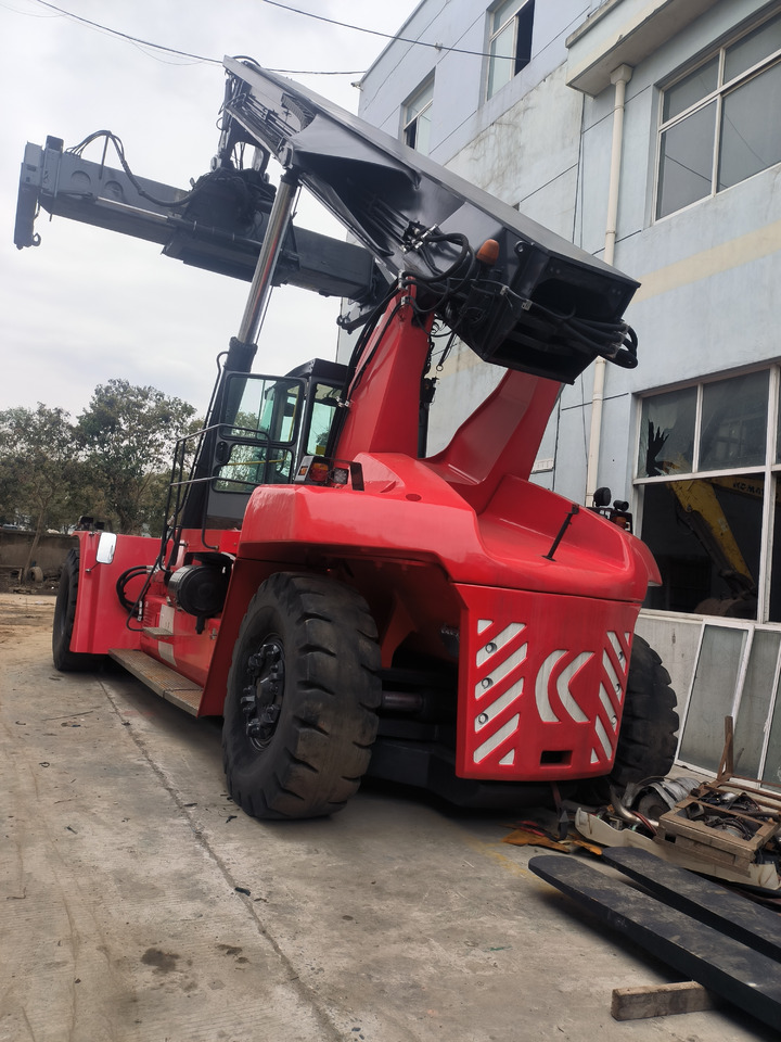 Kalmar DRF450 Used Reach stacker/Container forklift - Reach stacker: foto 2 Kalmar DRF450 Used Reach stacker/Container forklift - Reach stacker: foto 2