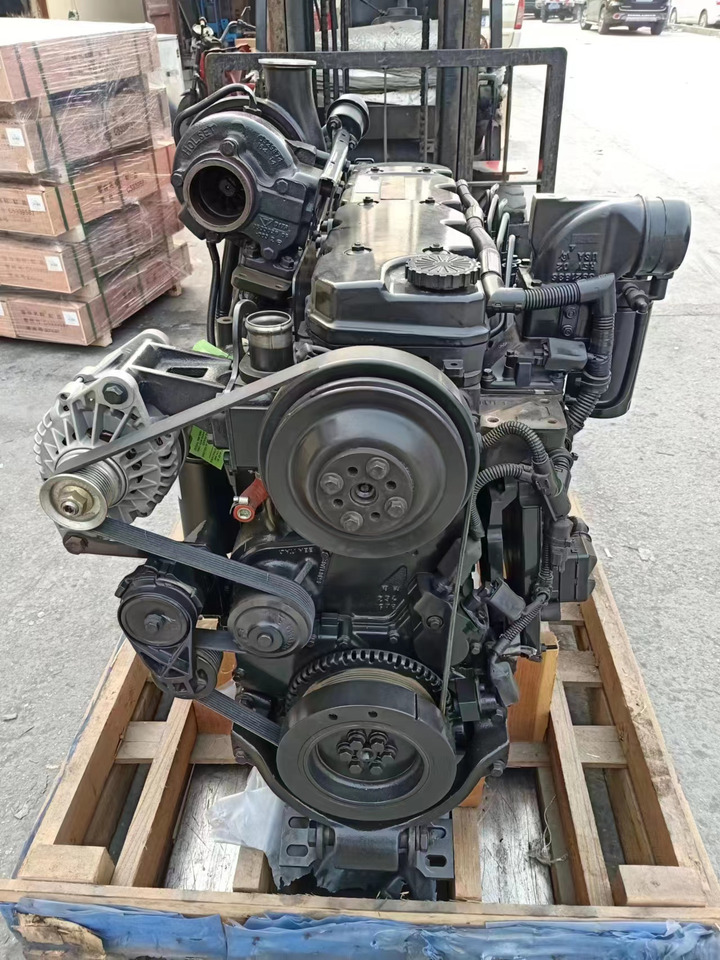 Cummins QSB6.7 - Motor para Camión multibasculante: foto 2 Cummins QSB6.7 - Motor para Camión multibasculante: foto 2