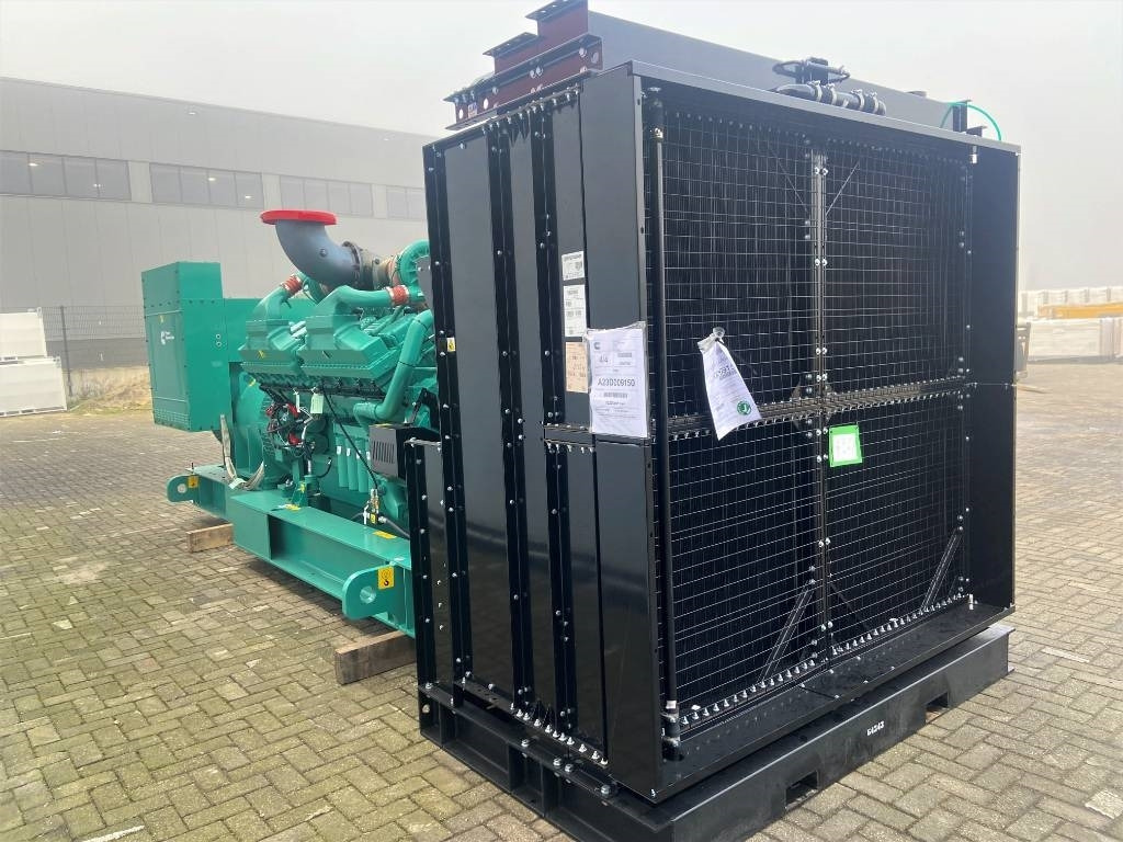 Cummins C2250D5 - 2.250 kVA Genset - QSK60 - DPX-18536-A - Generador industriale: foto 3 Cummins C2250D5 - 2.250 kVA Genset - QSK60 - DPX-18536-A - Generador industriale: foto 3