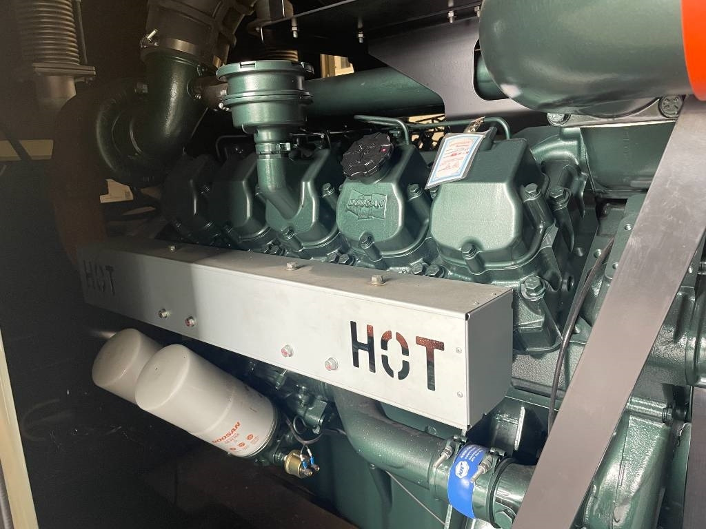 Generador industriale Doosan DP180LB - 710 kVA Surplus genset - DPX 19857-3: foto 15 Generador industriale Doosan DP180LB - 710 kVA Surplus genset - DPX 19857-3: foto 15